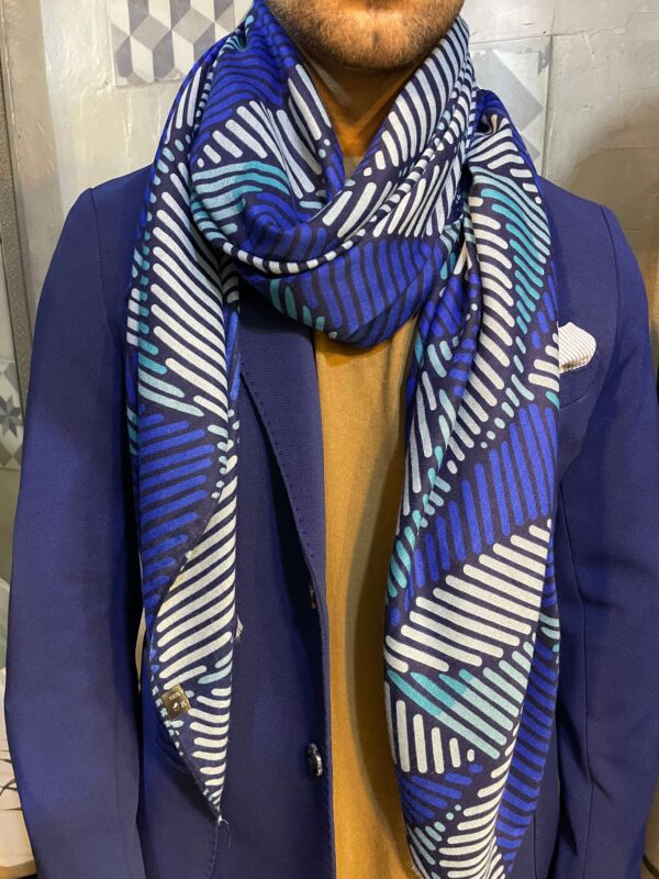 écharpe viscose bleue